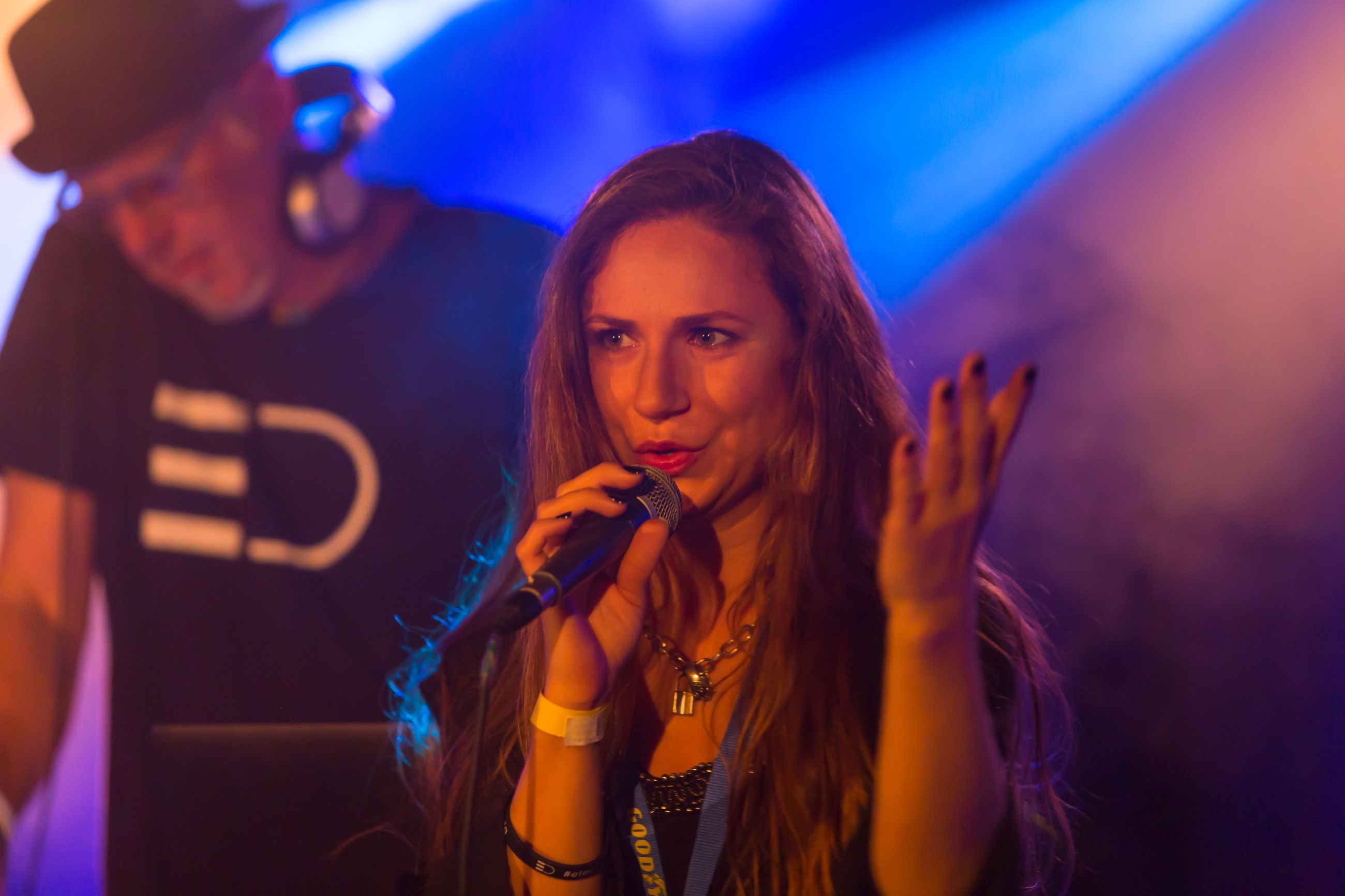 Wuppertal Hilft Electric Dada